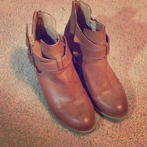 Maurices ankle boots